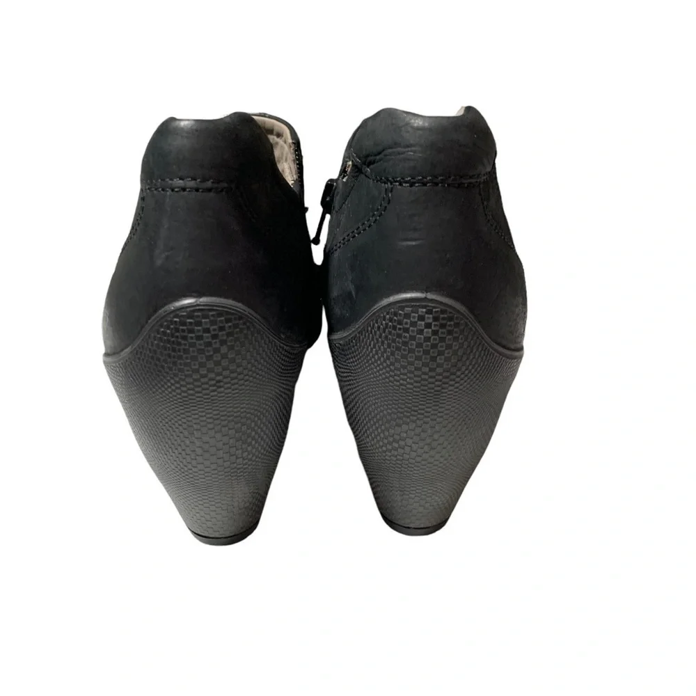 Ecco Womens Chunky Heel dress shoes size (7-7.5) 38 black